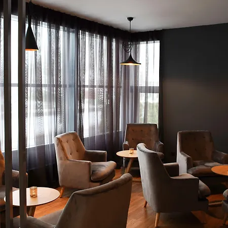 Szálloda Tammsaare Full Automated