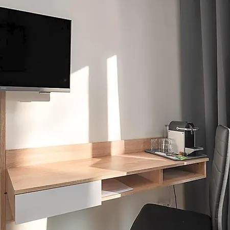 Tammsaare Full Automated Hotel Pärnu